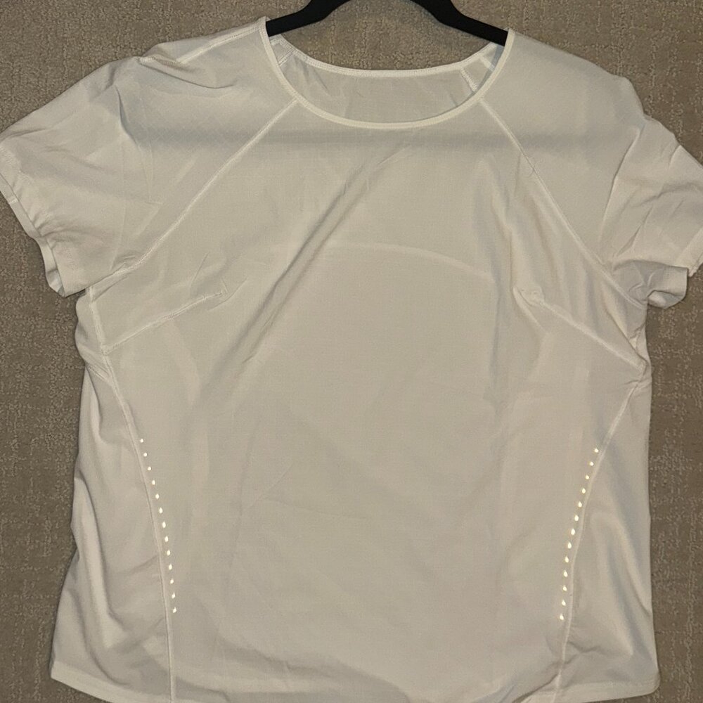 Lululemon Lightweight Stretch Running Short Sleeve Shirt White